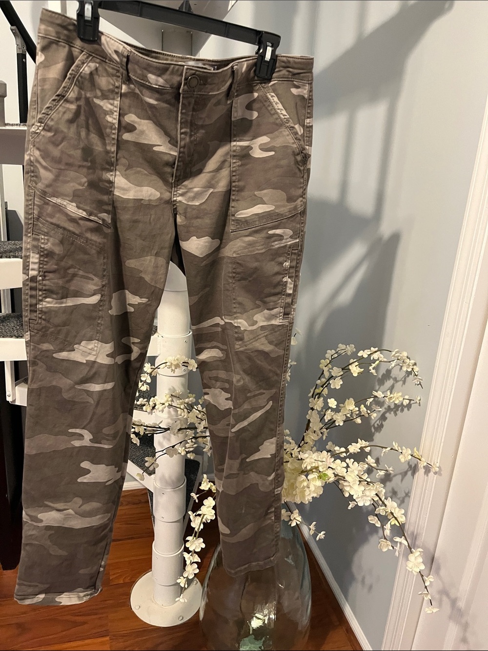 Wit & Wisdom Camo Utility Pants in New Olive Taupe Size 12